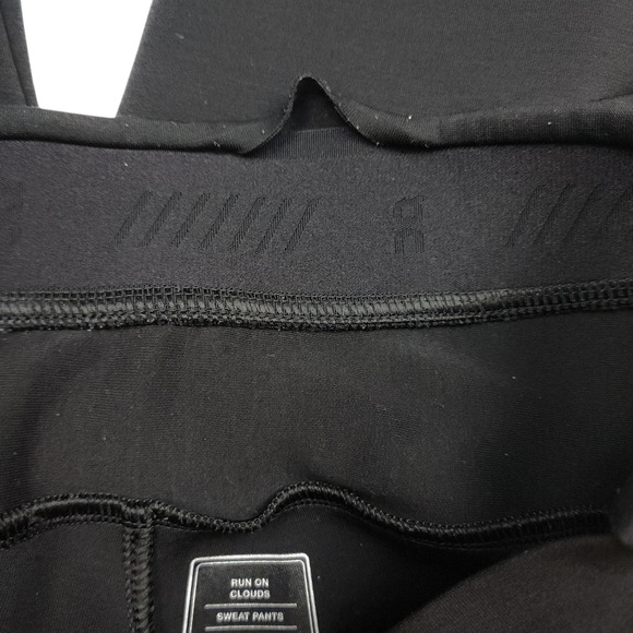 On Cloud Running Sweatpants Sz S Black Joggers Athleisure 206.00257 - Picture 10 of 10